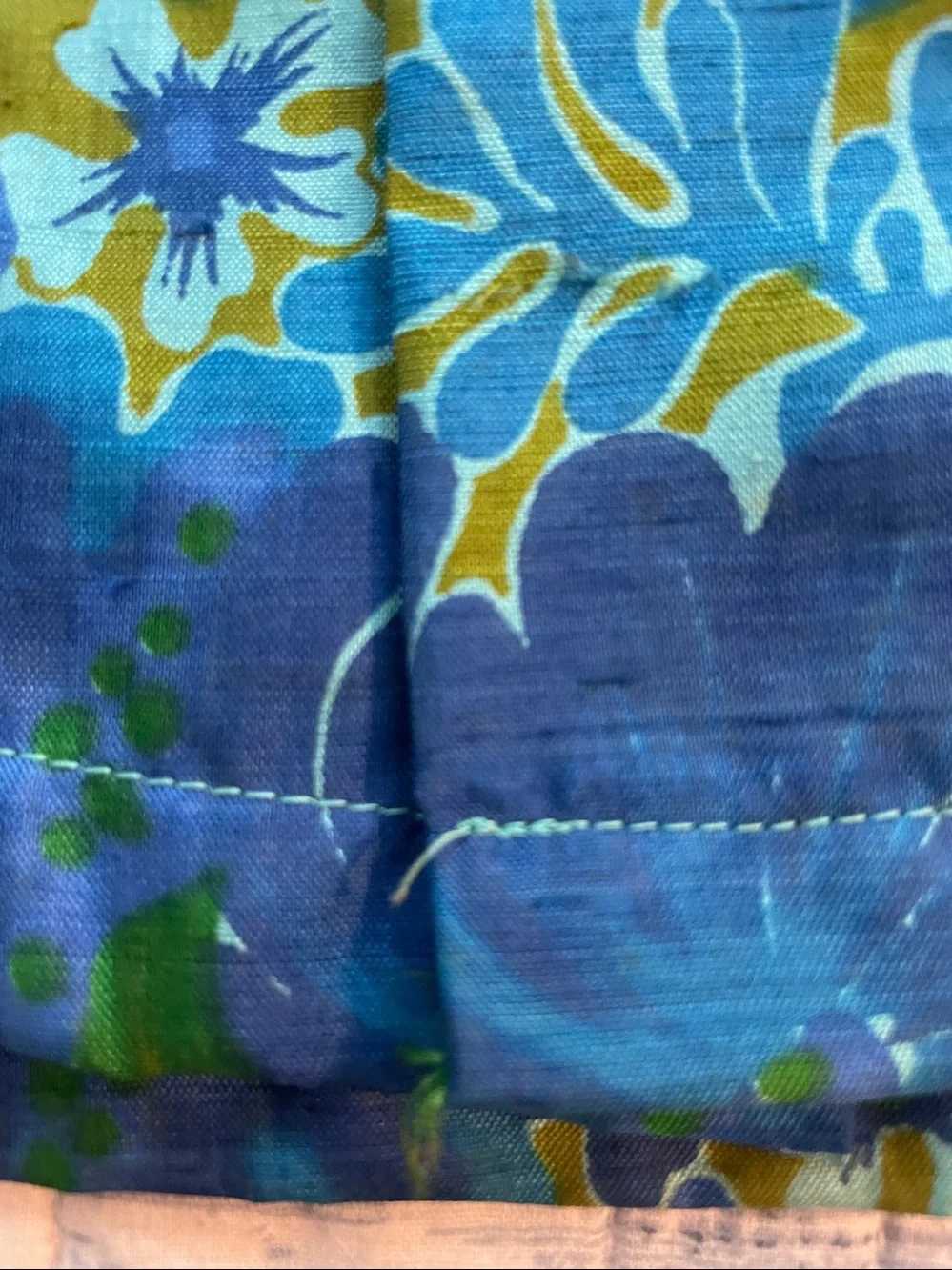 Vintage 1970’s Psychedelic Flower Power Hawaiian silk shirt EUVC - Picture 6 of 6